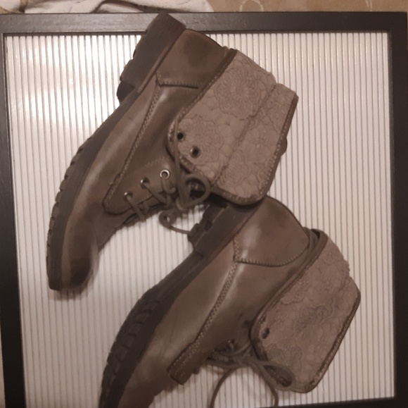 Z LONDON grey lace combat boots - Picture 1 of 3